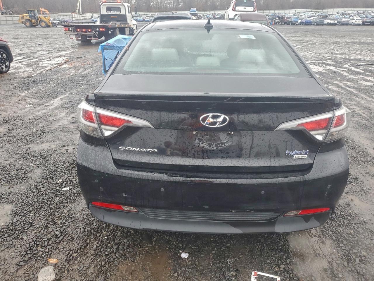 2016 HYUNDAI SONATA HYBRID photo 16
