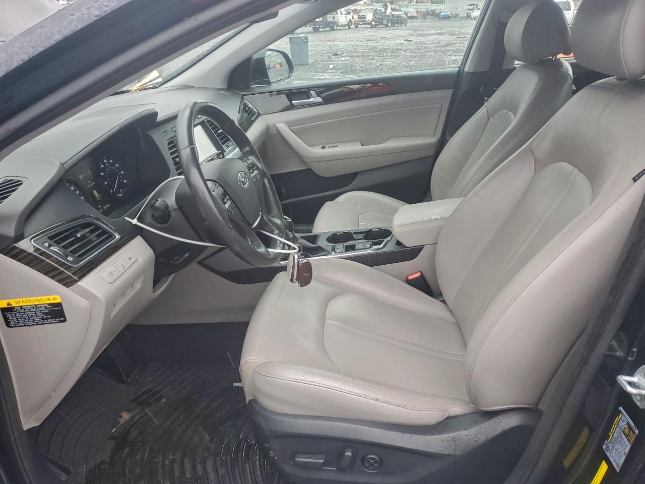 2016 HYUNDAI SONATA HYBRID photo 19