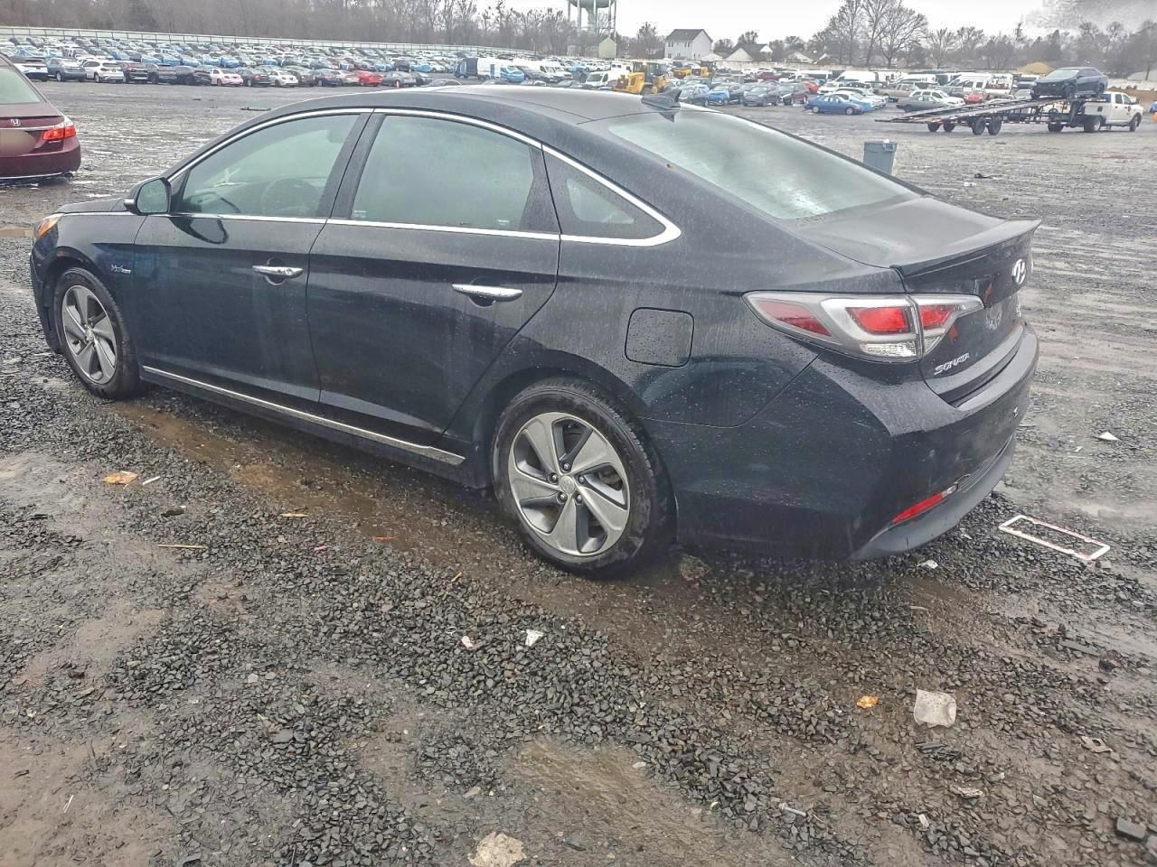 2016 HYUNDAI SONATA HYBRID photo 4