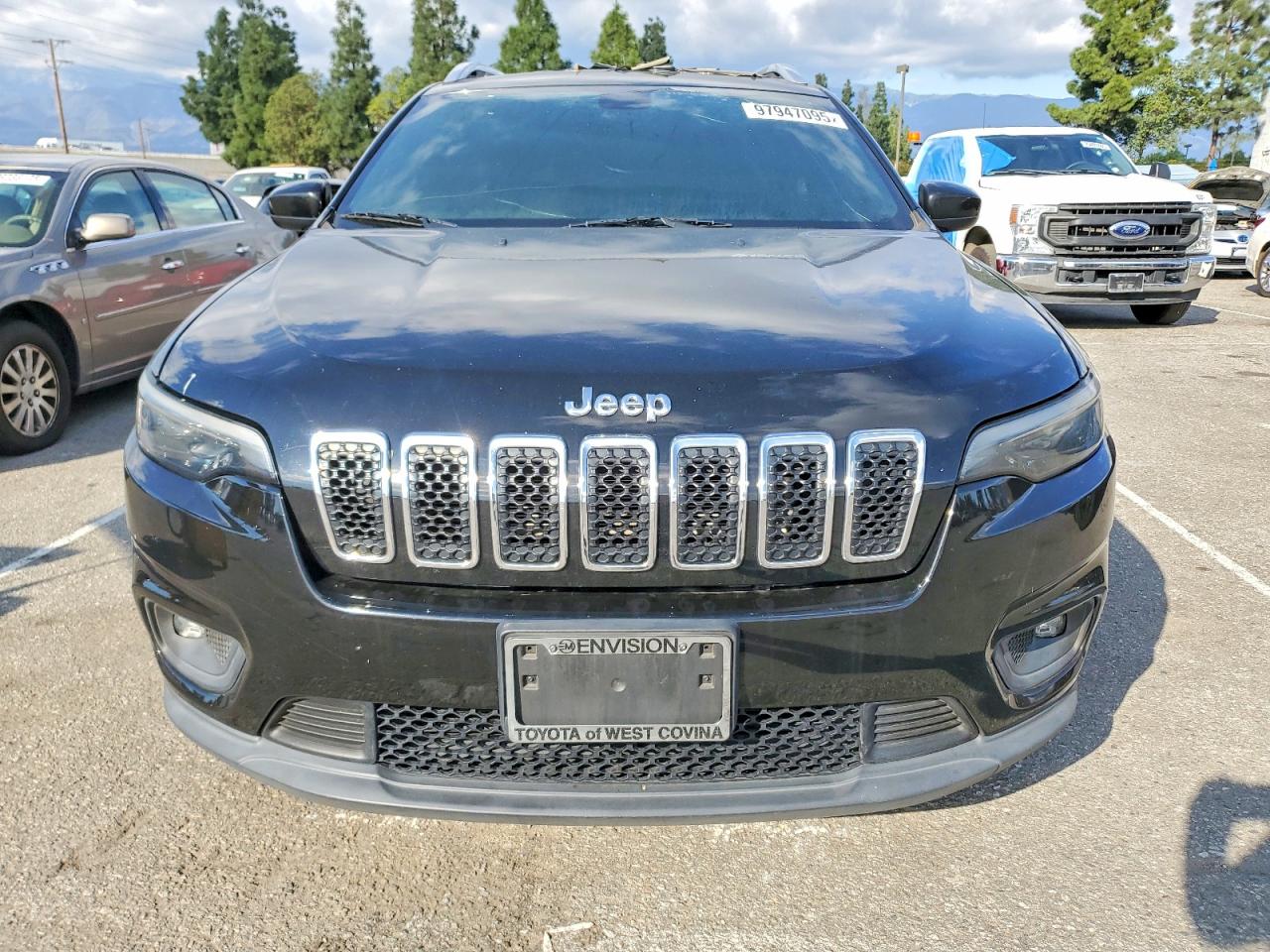 2019 JEEP CHEROKEE LATITUDE photo 5