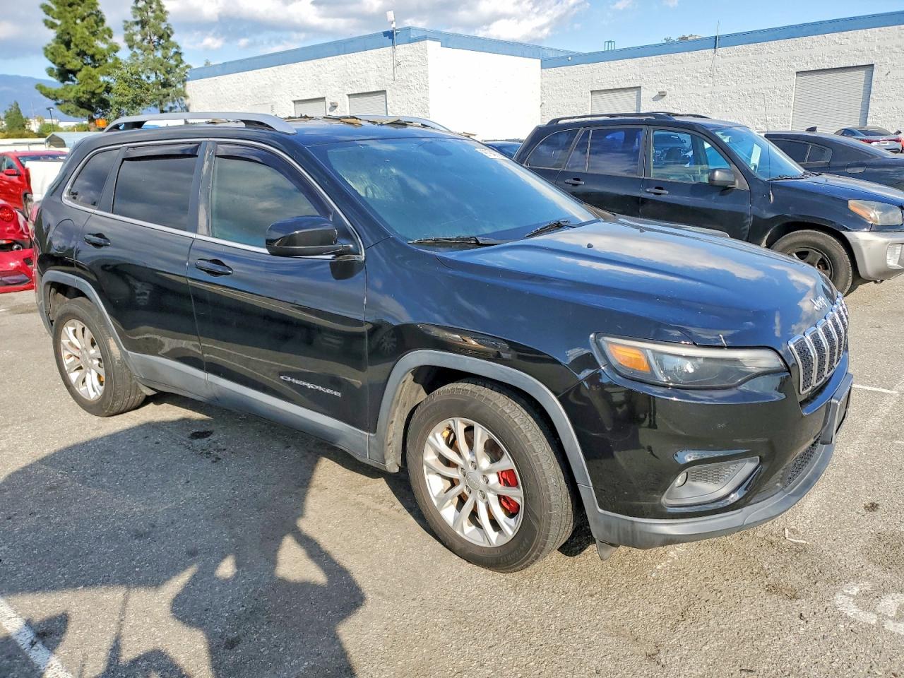 2019 JEEP CHEROKEE LATITUDE photo 4