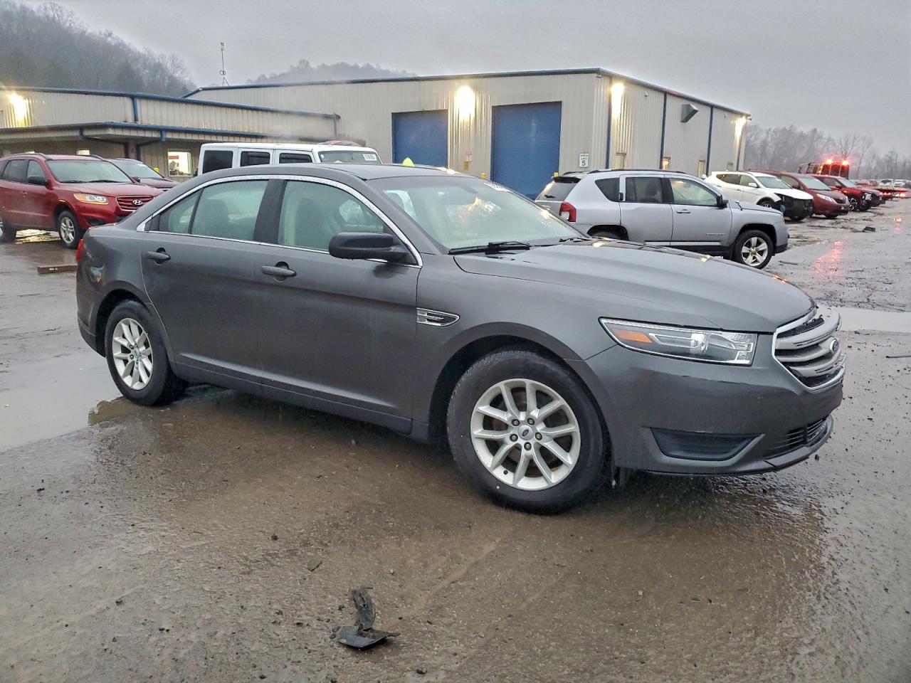2015 FORD TAURUS SE photo 10
