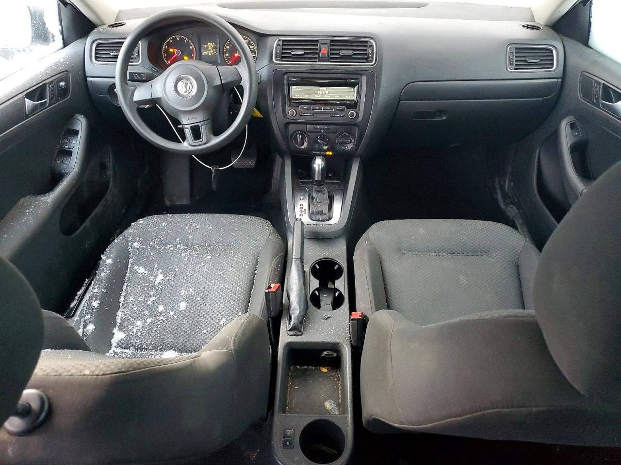 2012 VOLKSWAGEN JETTA BASE photo 8