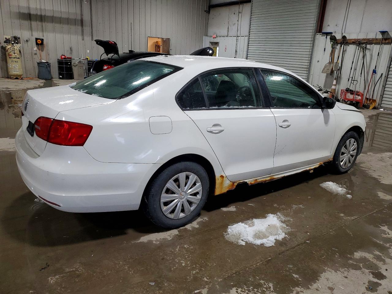 2012 VOLKSWAGEN JETTA BASE photo 3