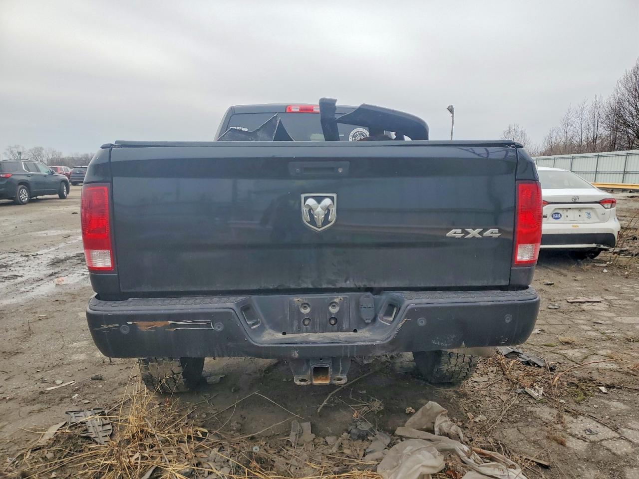2016 RAM 2500 ST photo 11