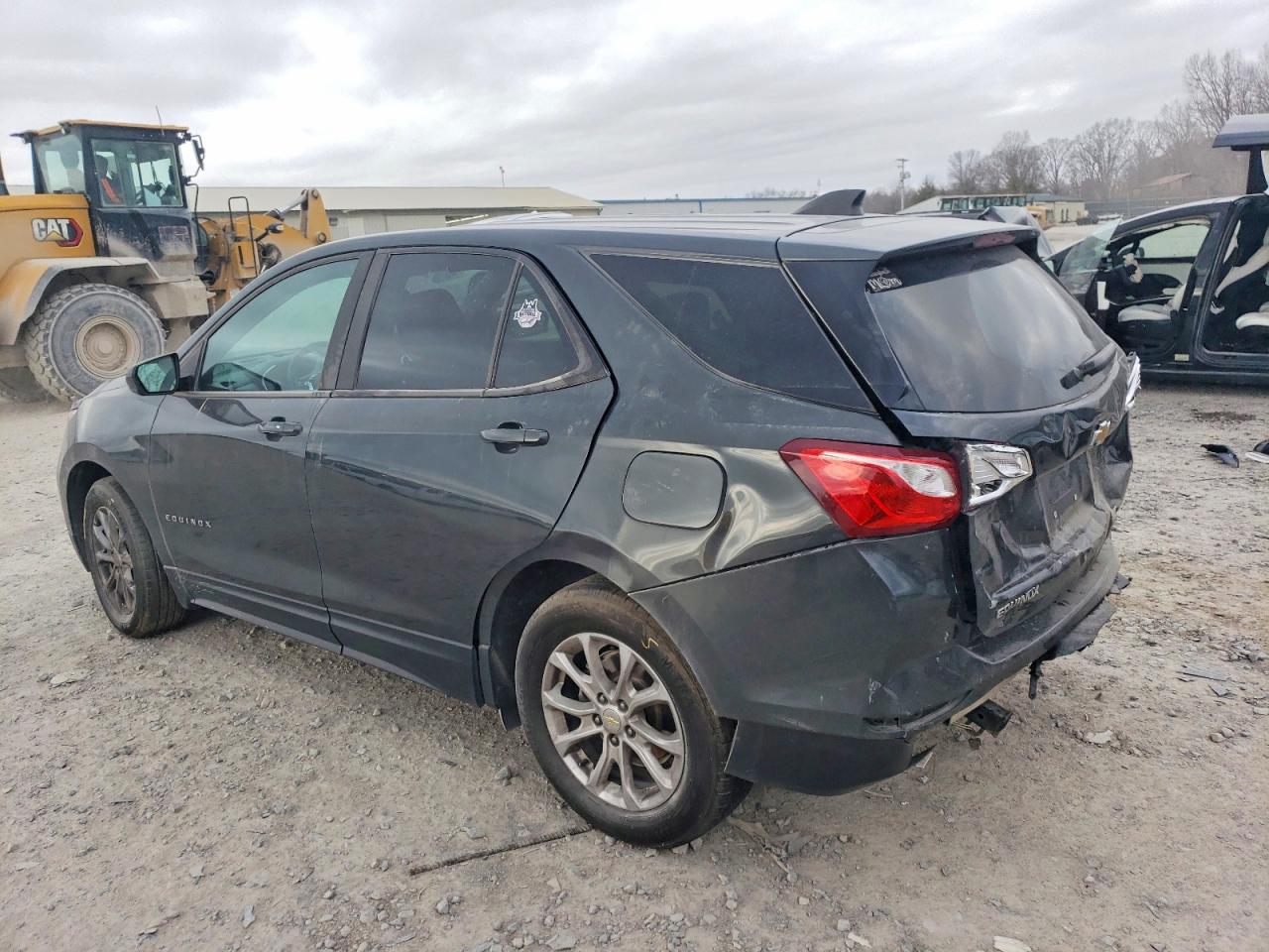 2020 CHEVROLET EQUINOX LS photo 2