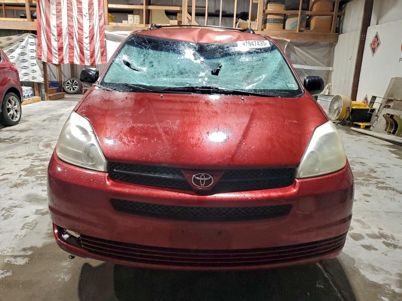 2004 TOYOTA SIENNA CE photo 13