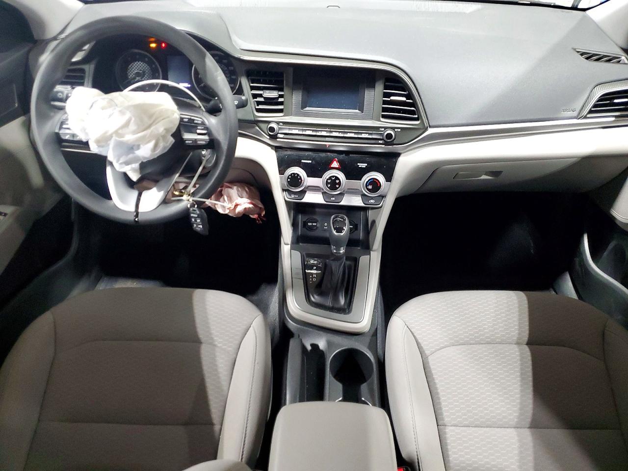 2019 HYUNDAI ELANTRA SE photo 15