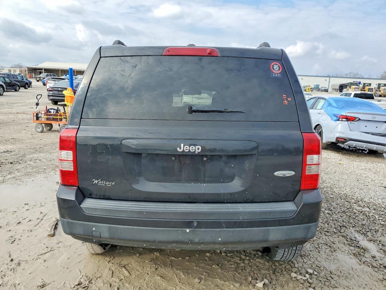2012 JEEP PATRIOT LATITUDE photo 6