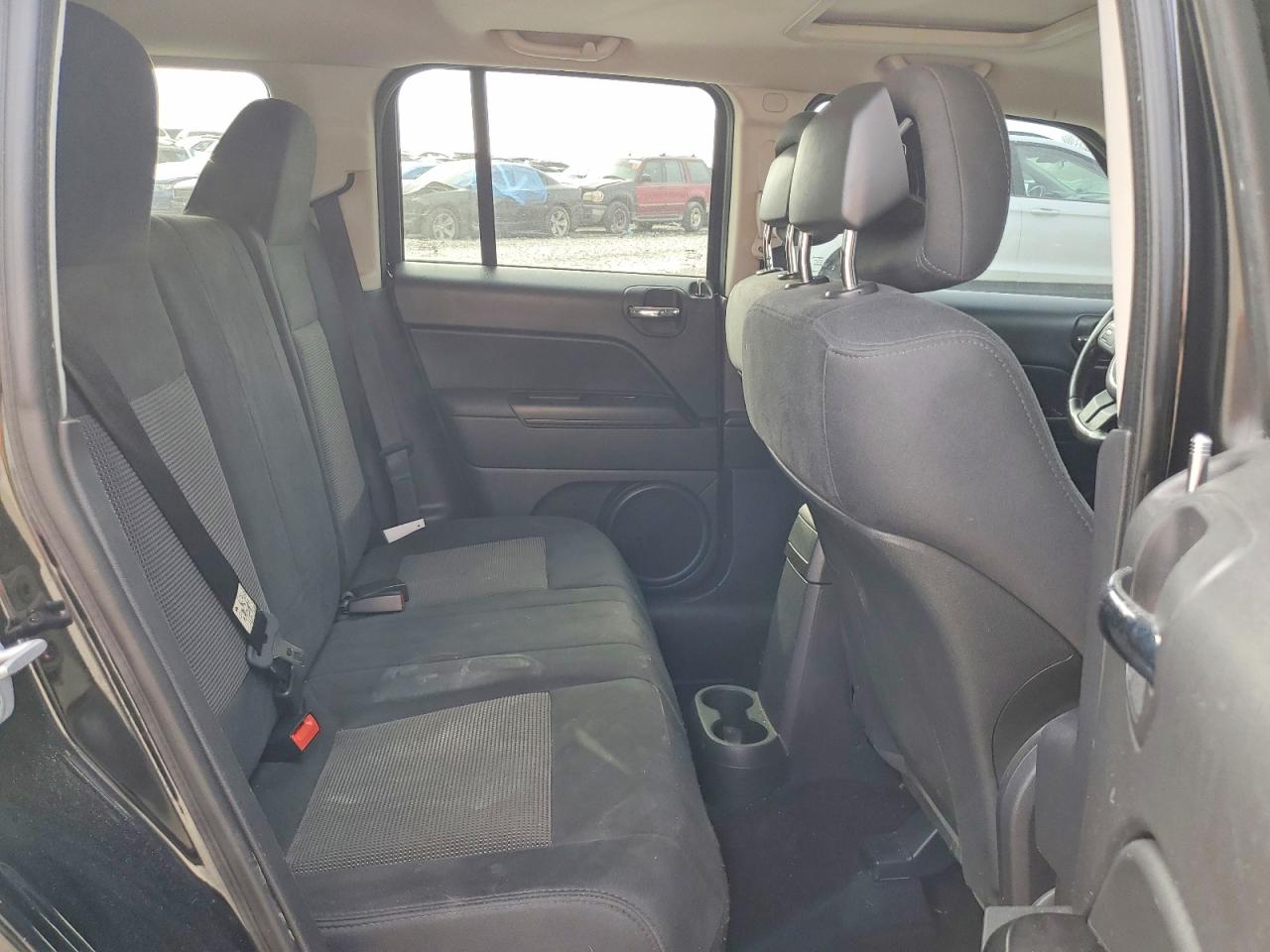 2012 JEEP PATRIOT LATITUDE photo 11