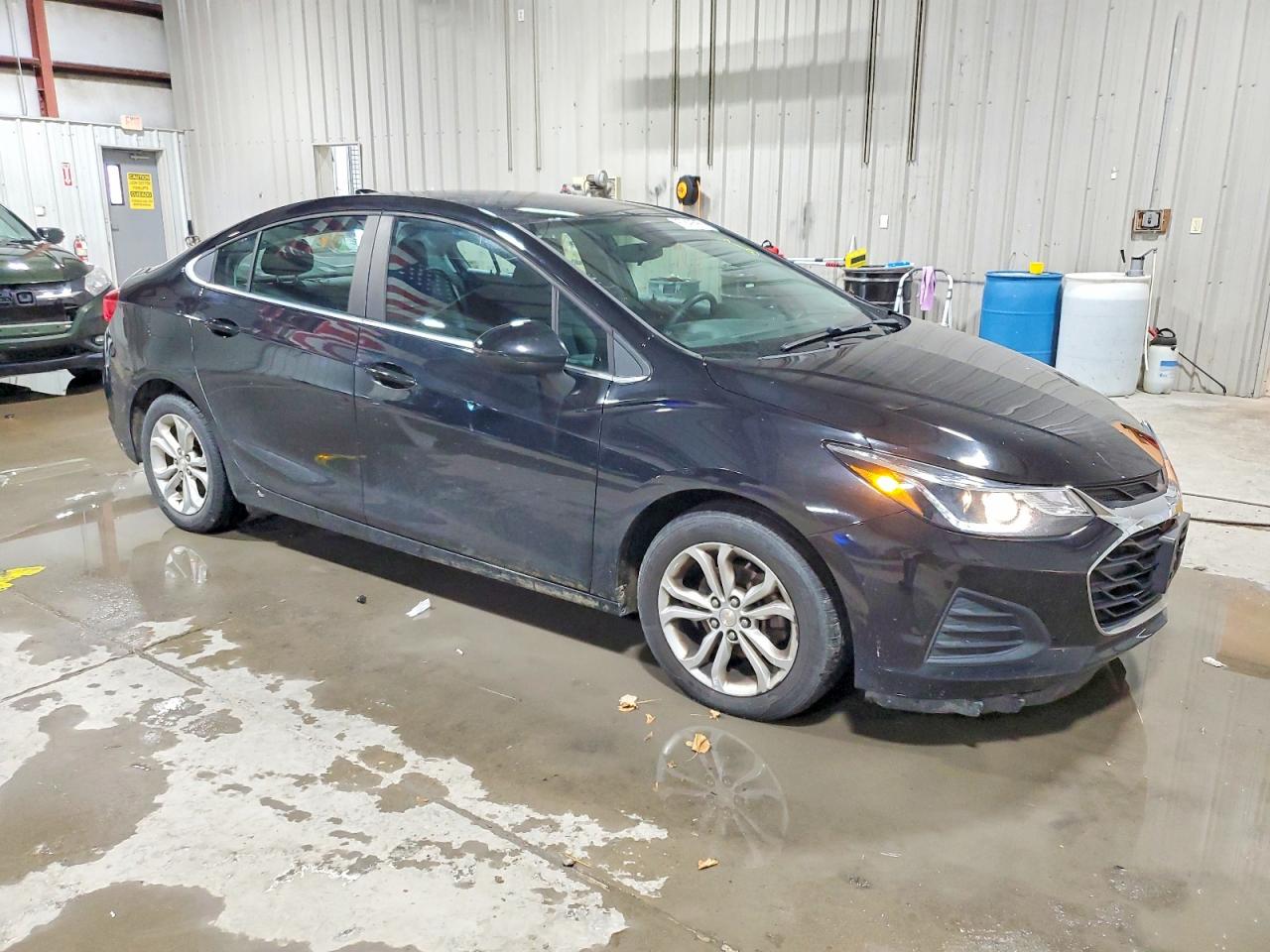 2019 CHEVROLET CRUZE LT photo 4