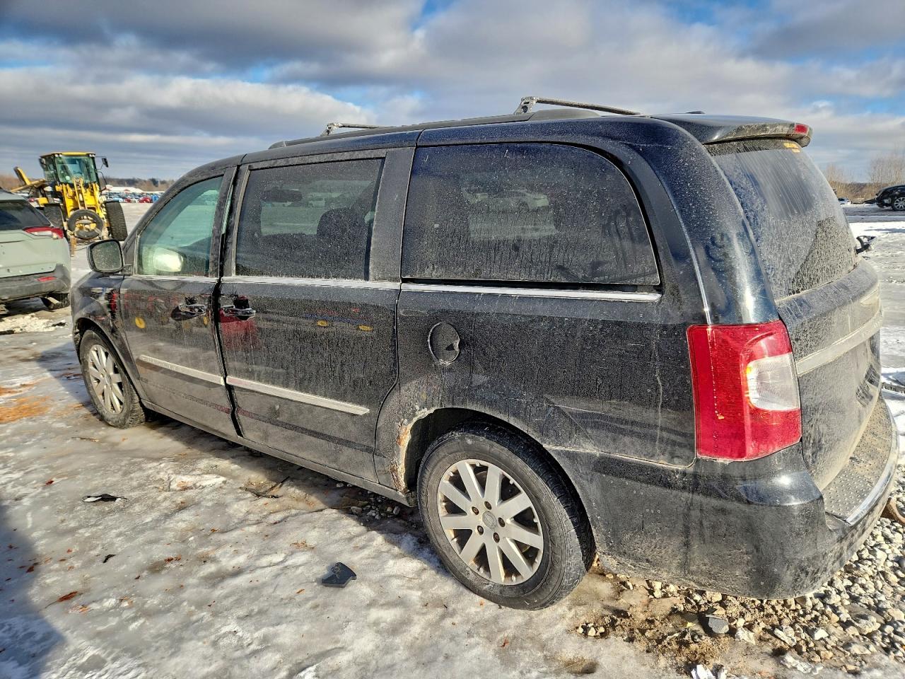 2013 CHRYSLER TOWN & COUNTRY TOURING photo 3