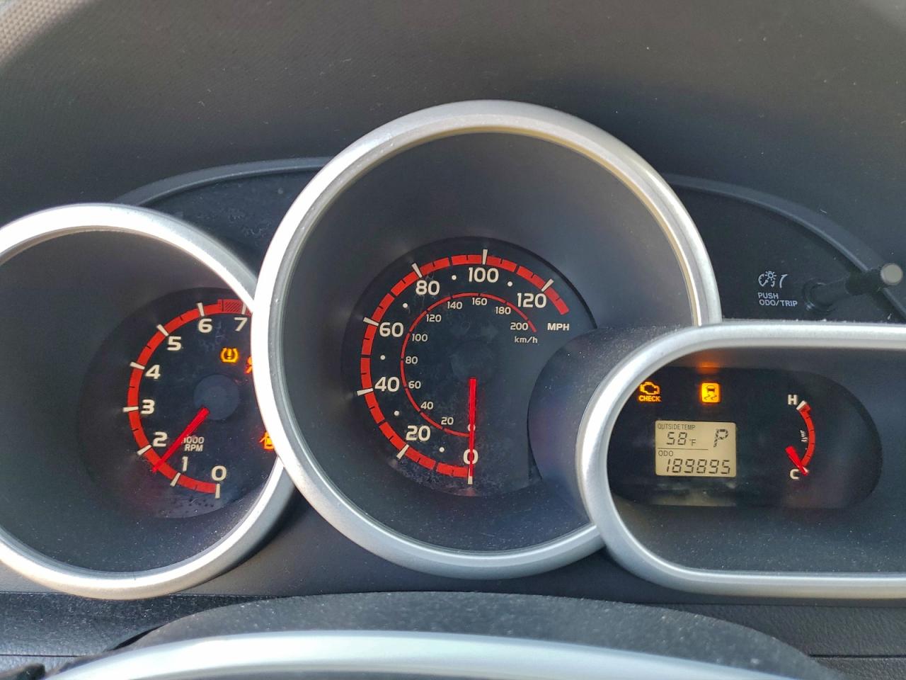 2010 TOYOTA COROLLA MATRIX photo 9