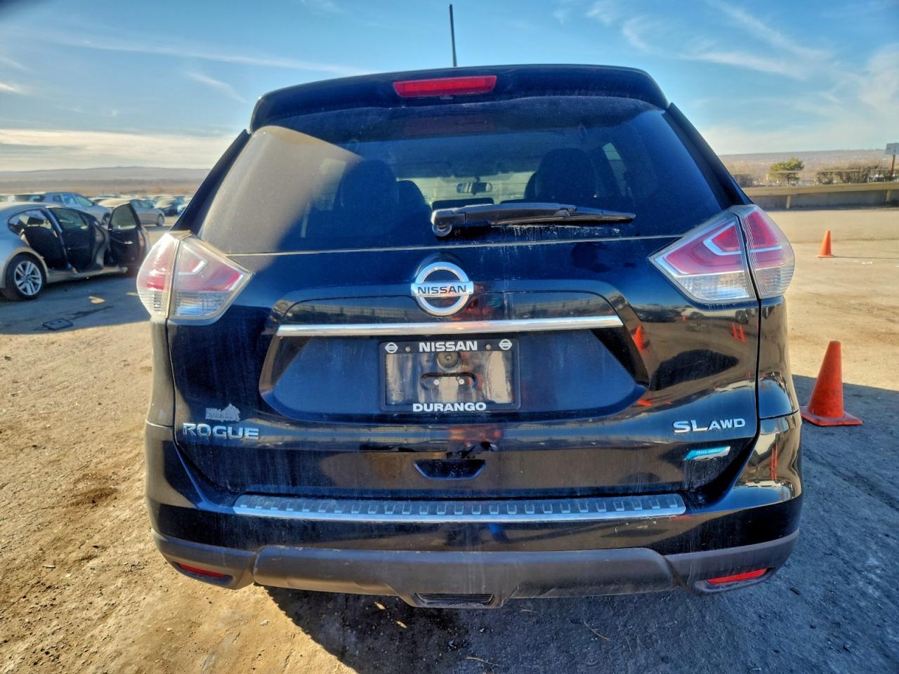 2014 NISSAN ROGUE S photo 11