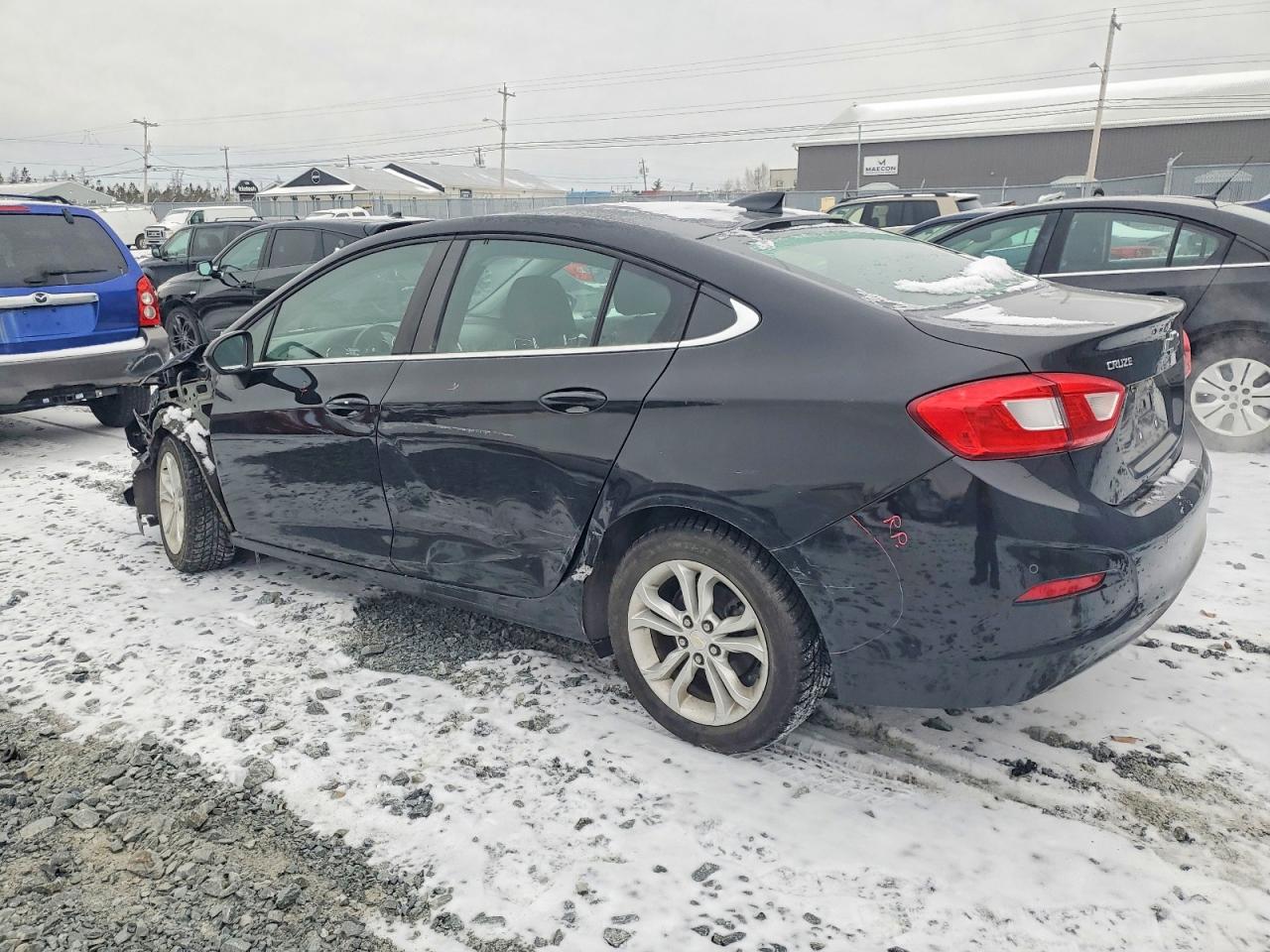 2019 CHEVROLET CRUZE LT photo 3