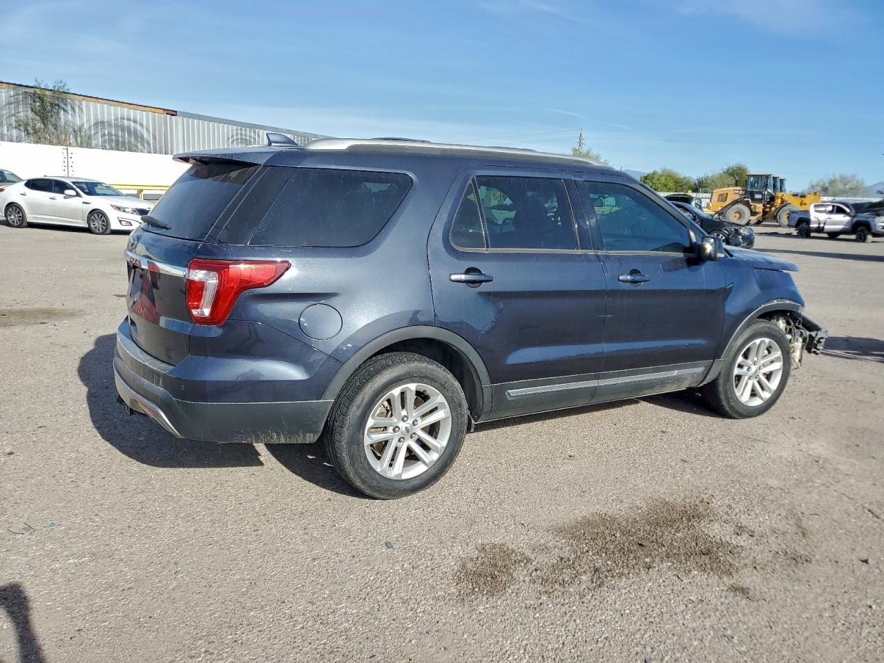 2017 FORD EXPLORER XLT photo 7