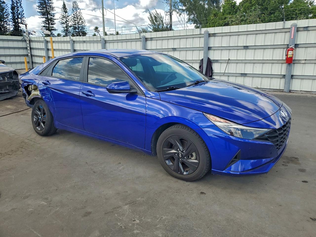 2023 HYUNDAI ELANTRA BLUE photo 10