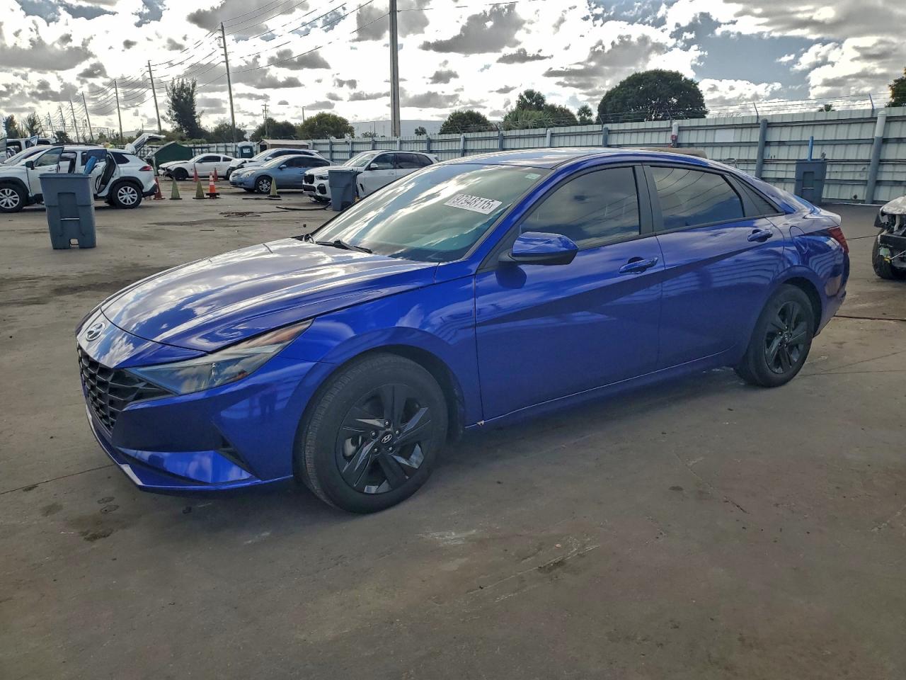 2023 HYUNDAI ELANTRA