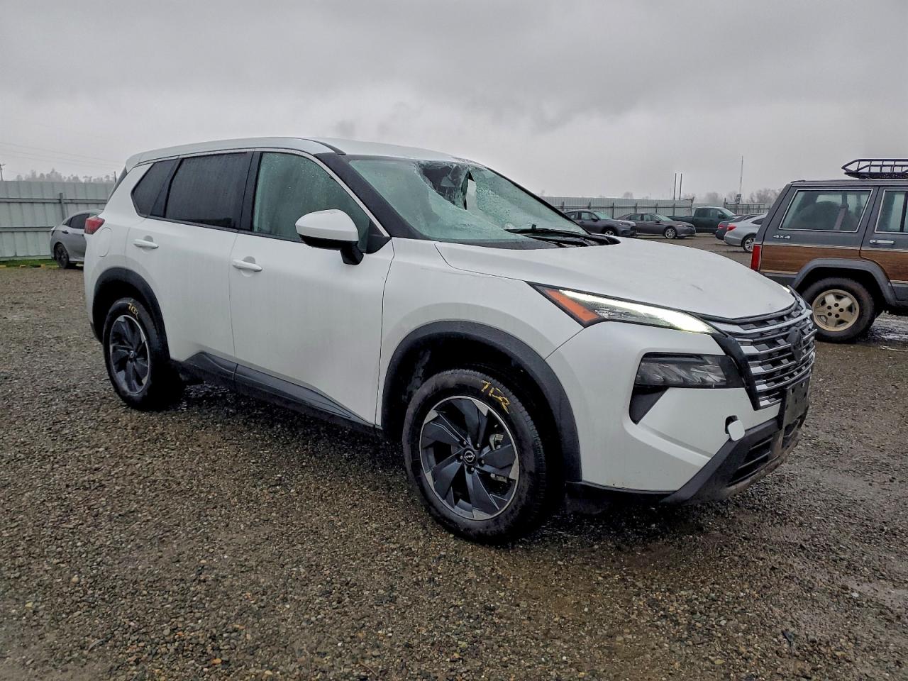 2025 NISSAN ROGUE SV photo 4