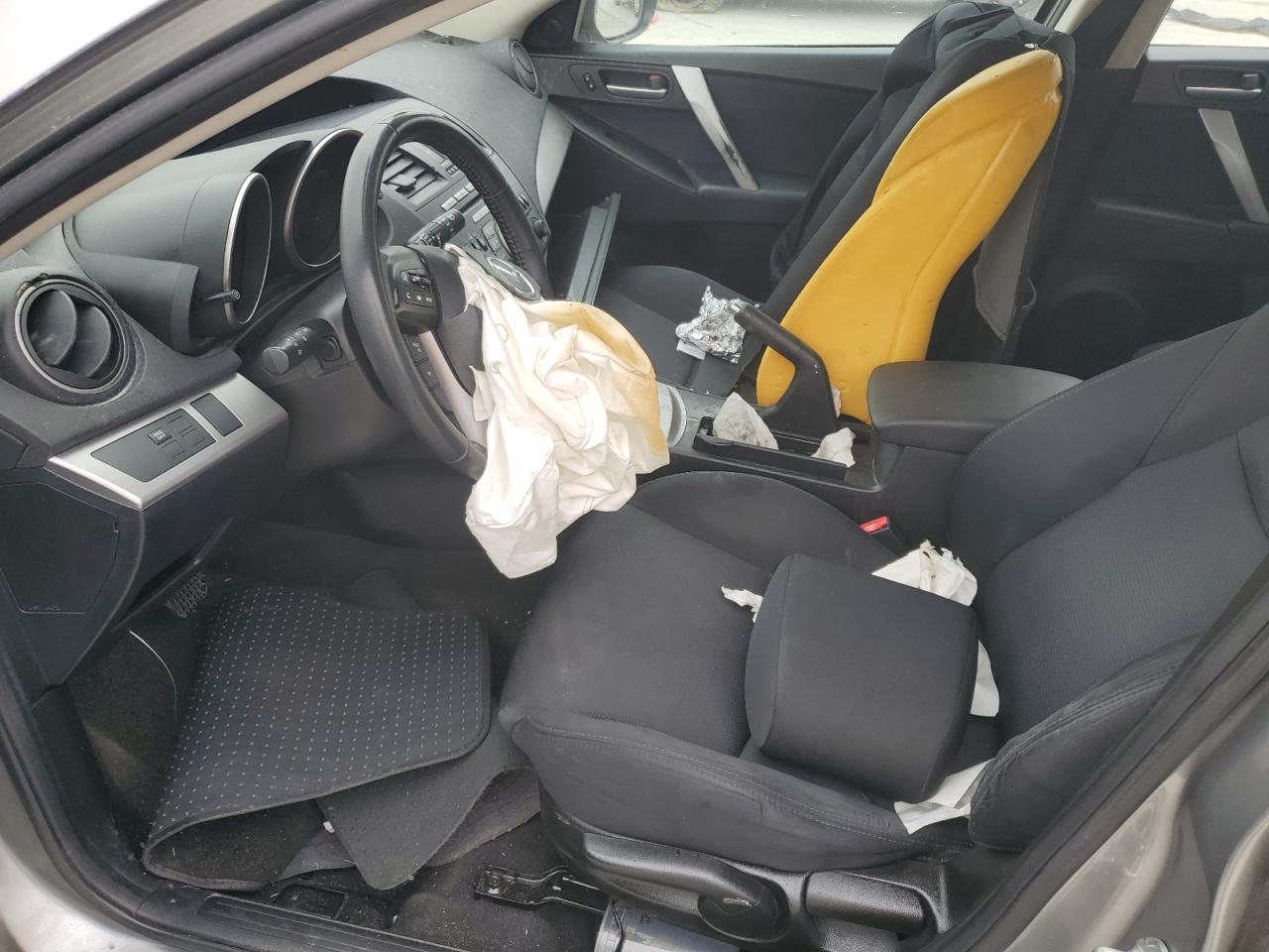 2010 MAZDA 3 S photo 7