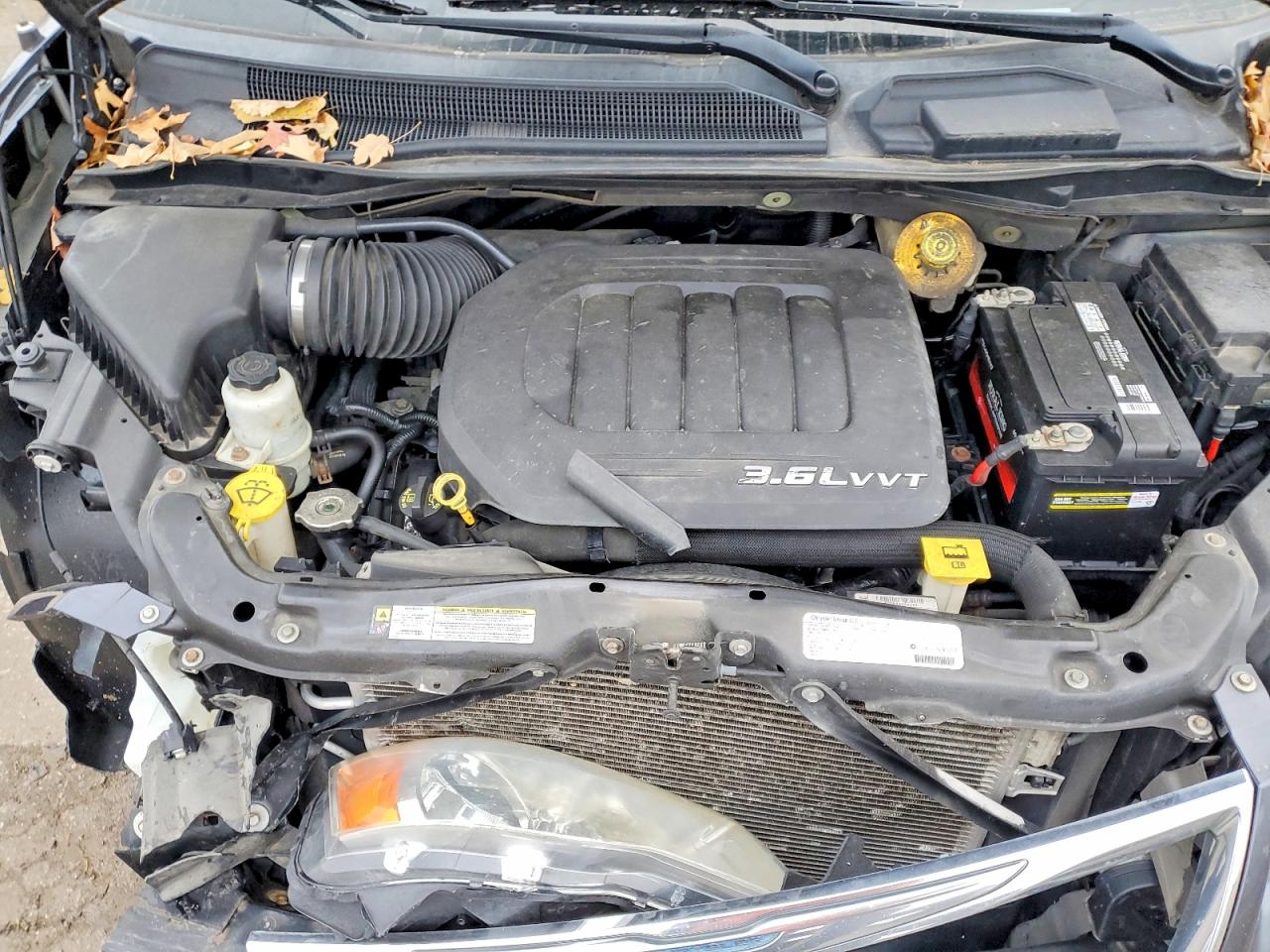 2013 CHRYSLER TOWN & COUNTRY TOURING photo 12