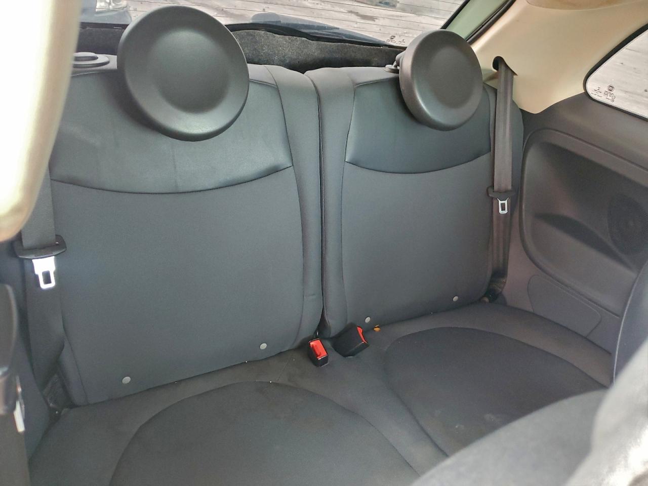 2013 FIAT 500 POP photo 19