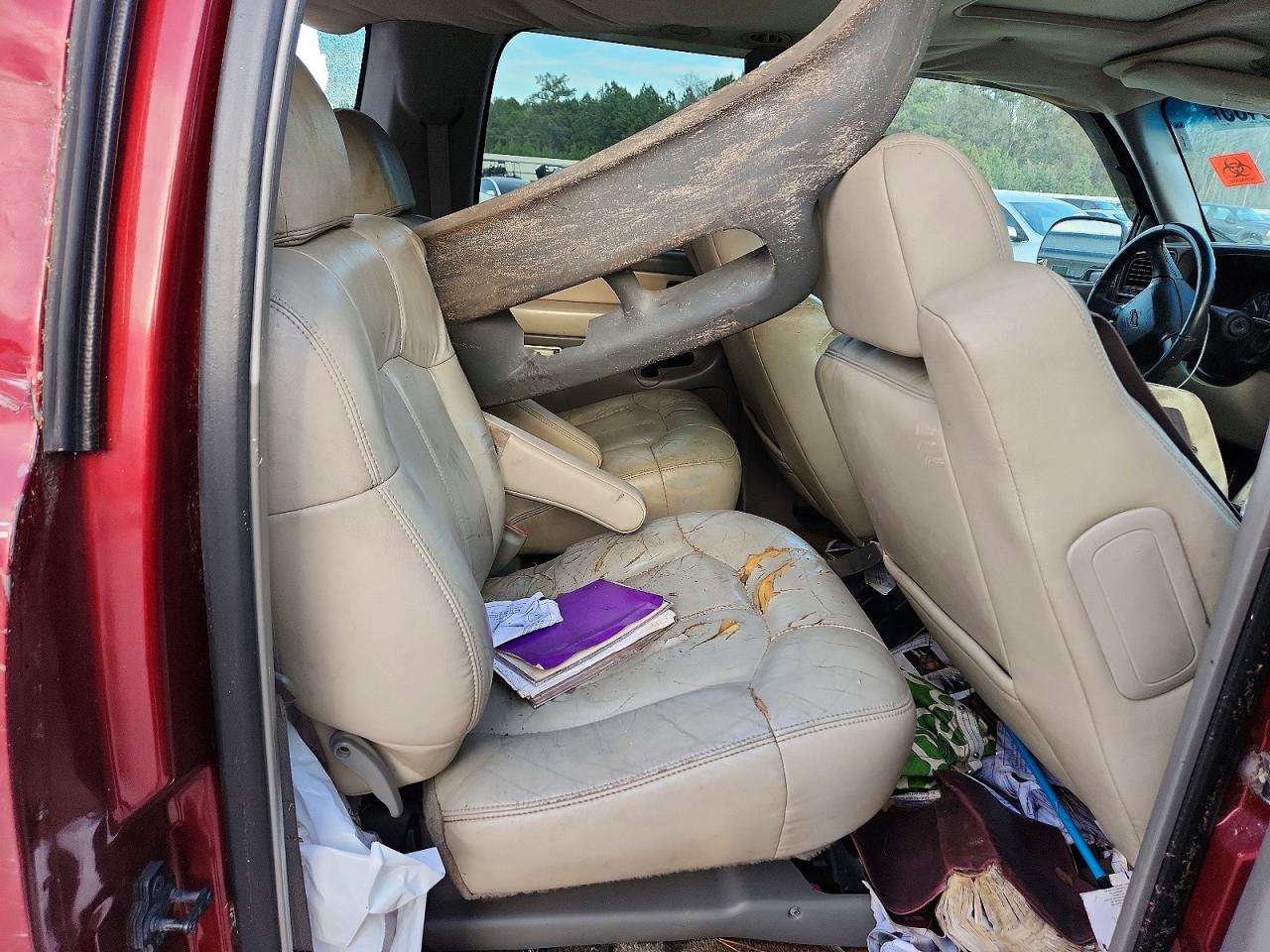 2002 CHEVROLET SUBURBAN K1500 photo 11