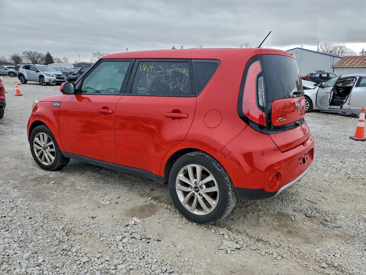 2017 KIA SOUL + photo 4