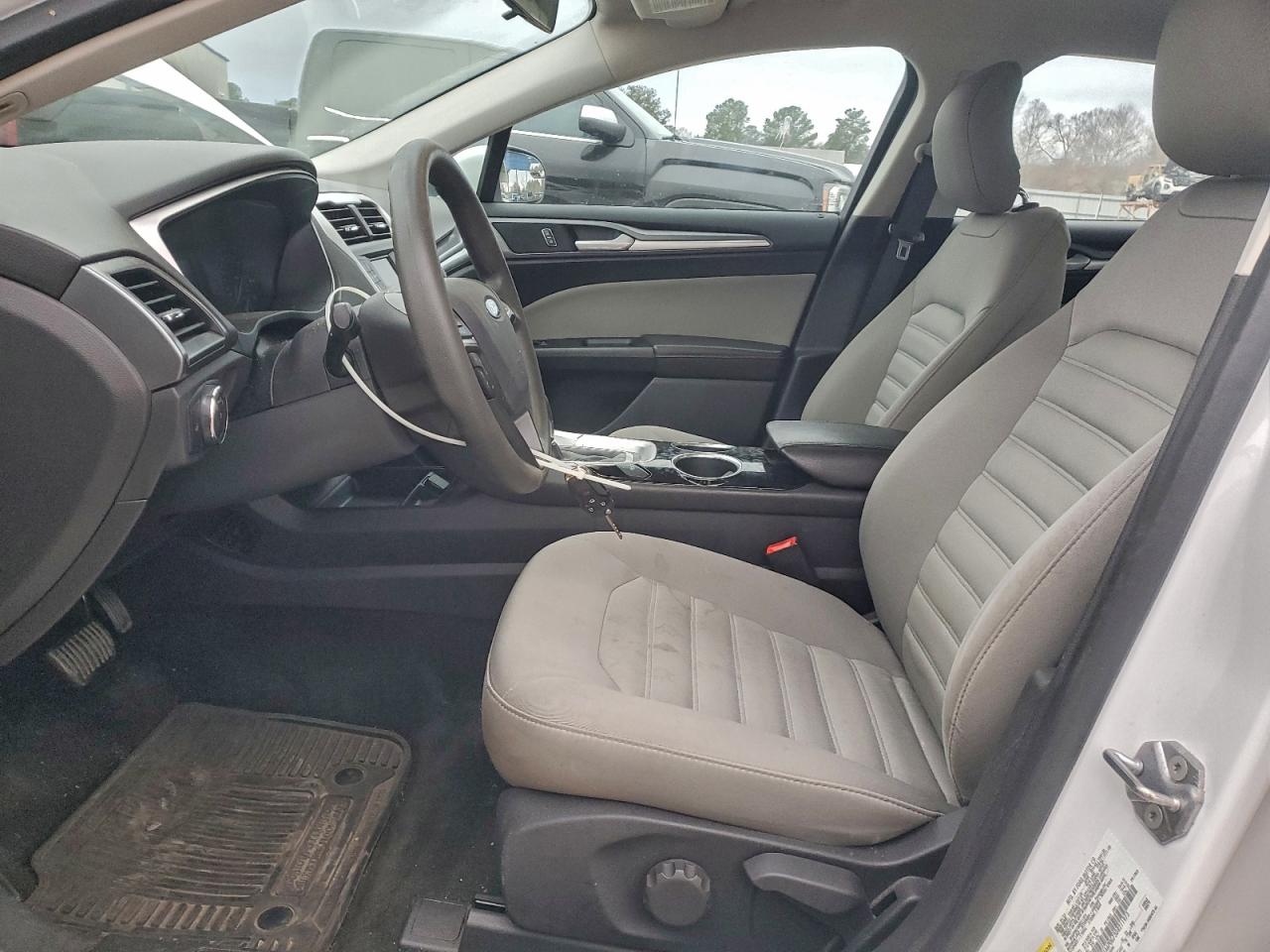 2013 FORD FUSION S photo 7