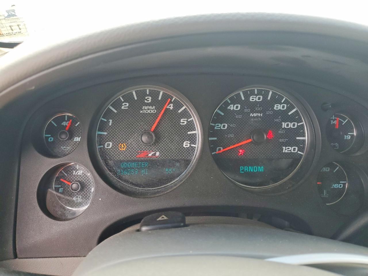 2011 CHEVROLET SUBURBAN C1500 LT photo 17
