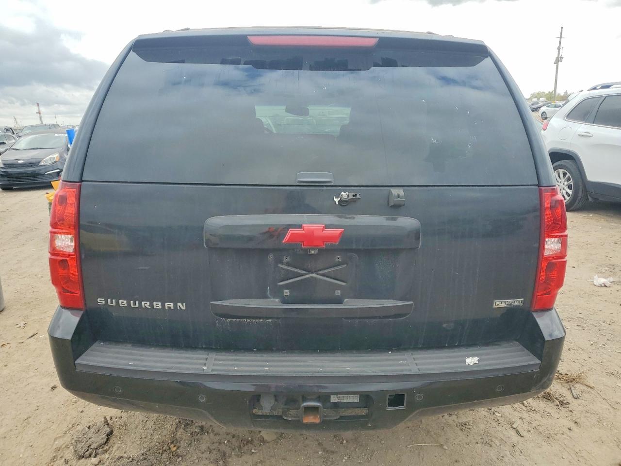 2011 CHEVROLET SUBURBAN C1500 LT photo 11