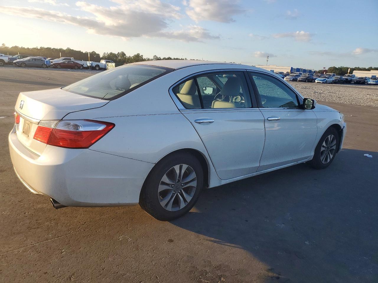 2014 HONDA ACCORD LX photo 5