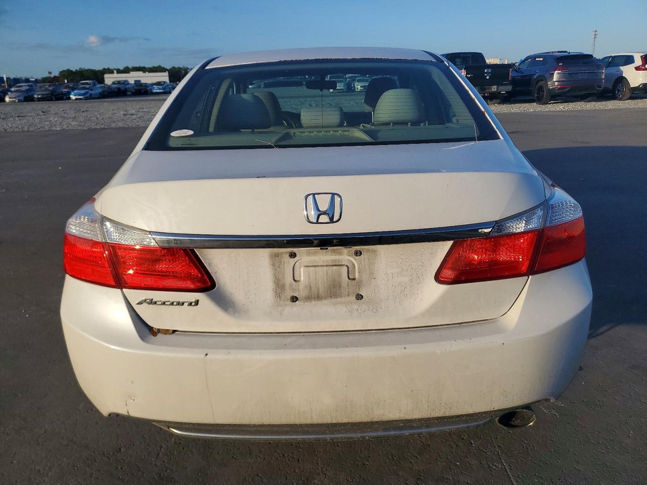 2014 HONDA ACCORD LX photo 11