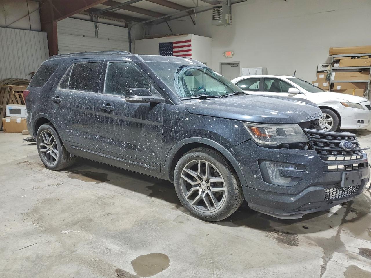 2017 FORD EXPLORER SPORT photo 4