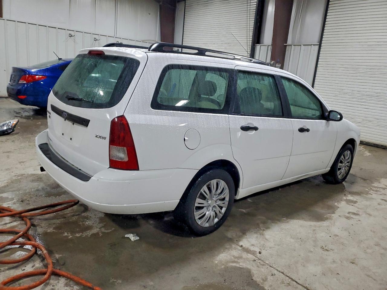 2005 FORD FOCUS ZXW photo 3