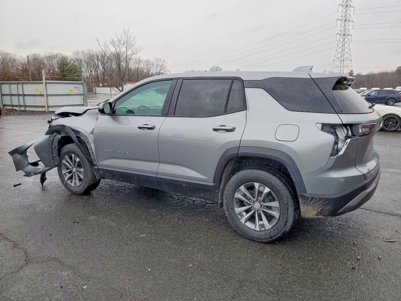 2026 CHEVROLET EQUINOX LT photo 2