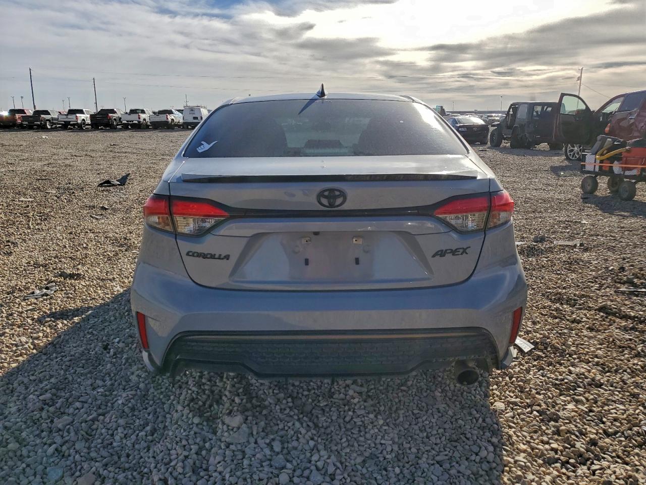 2021 TOYOTA COROLLA XSE photo 6