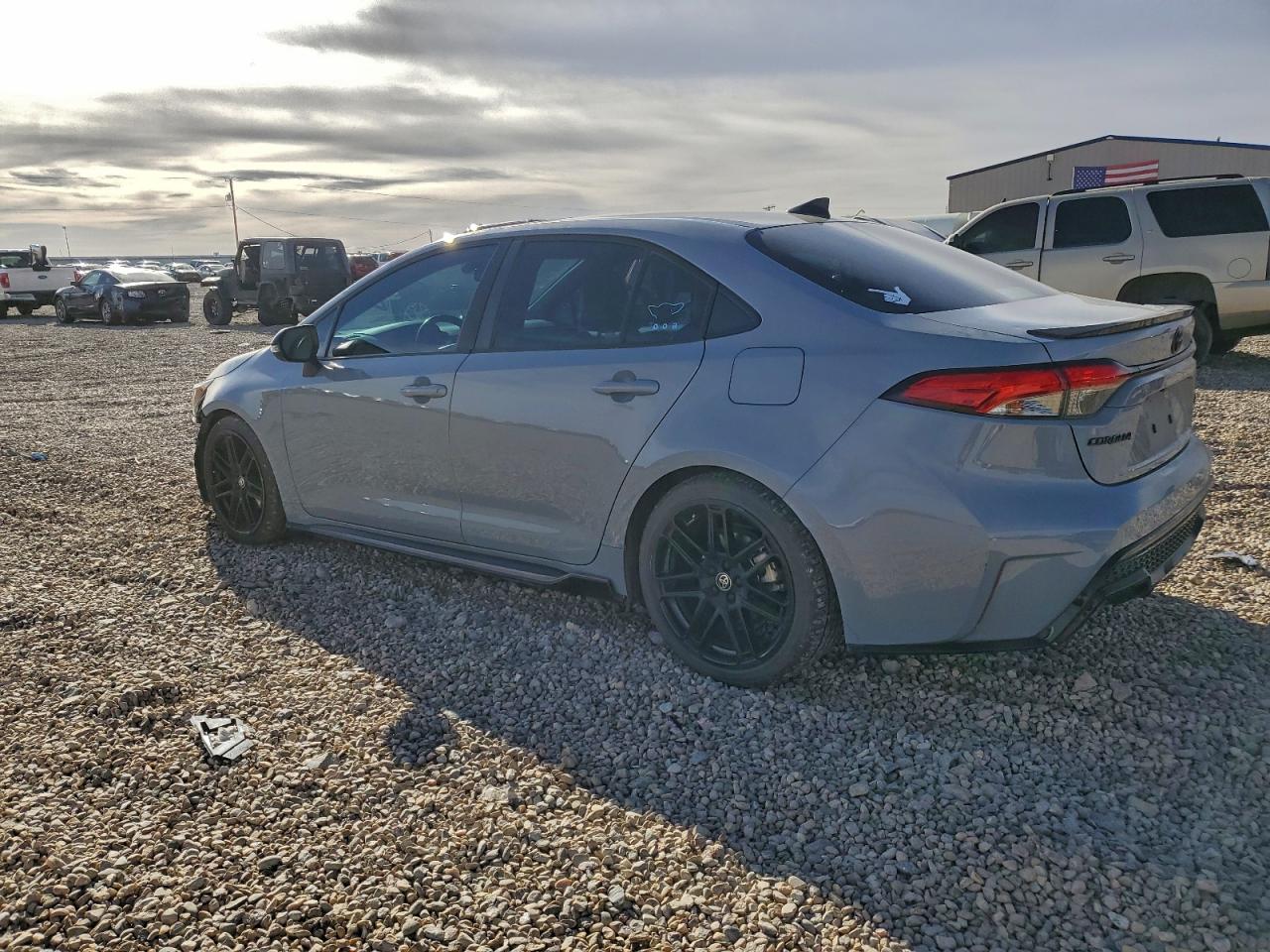 2021 TOYOTA COROLLA XSE photo 2