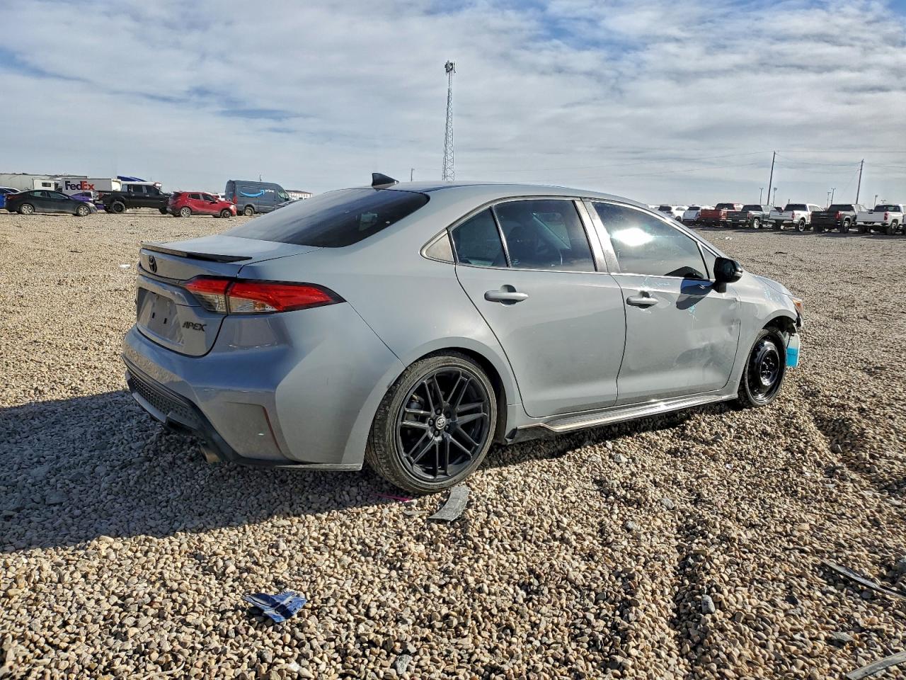 2021 TOYOTA COROLLA XSE photo 3