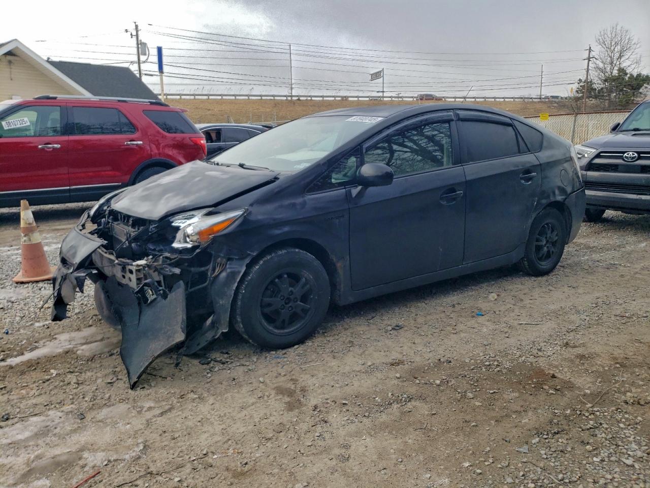 2011 TOYOTA PRIUS photo 2