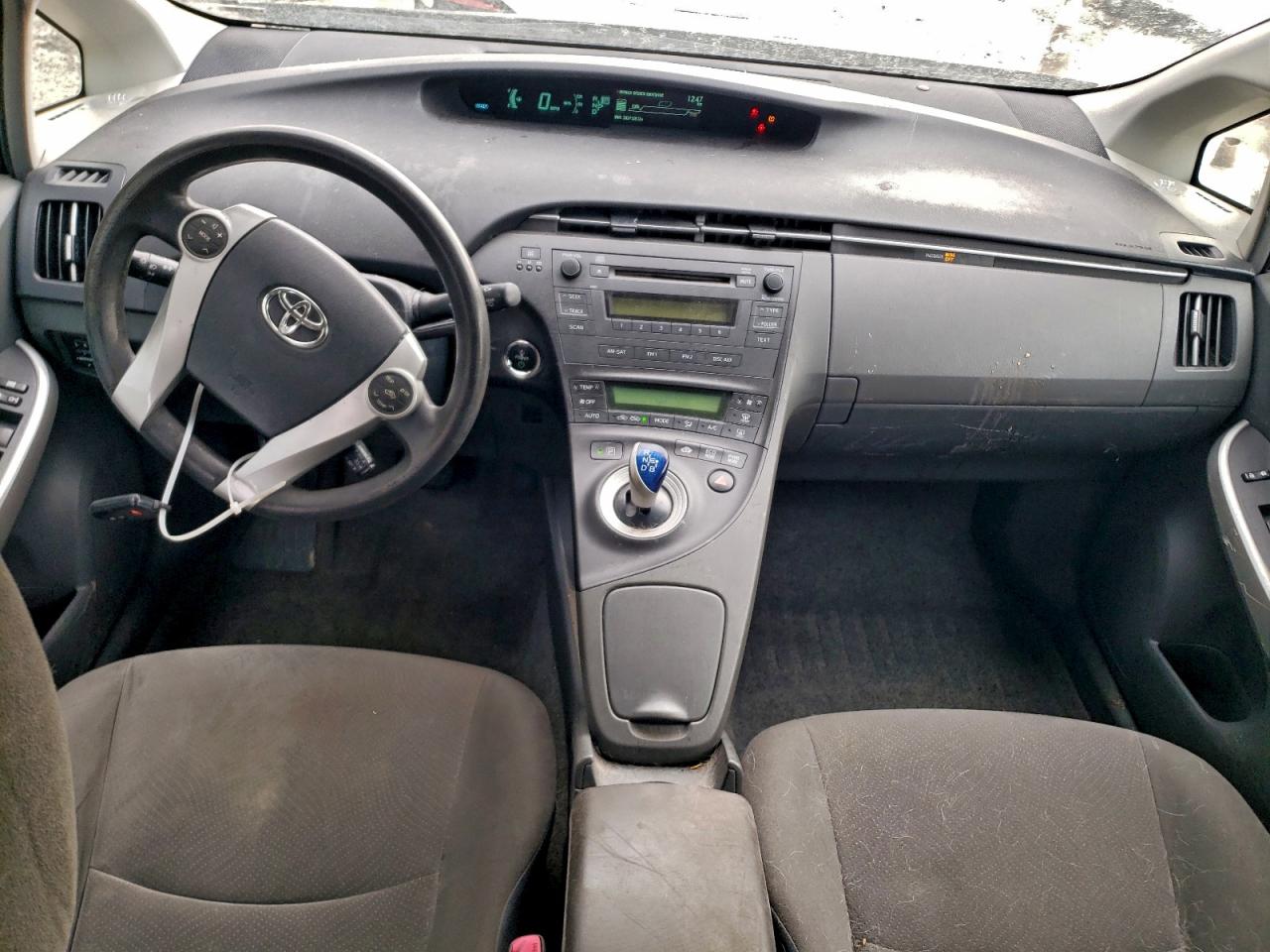 2011 TOYOTA PRIUS photo 22