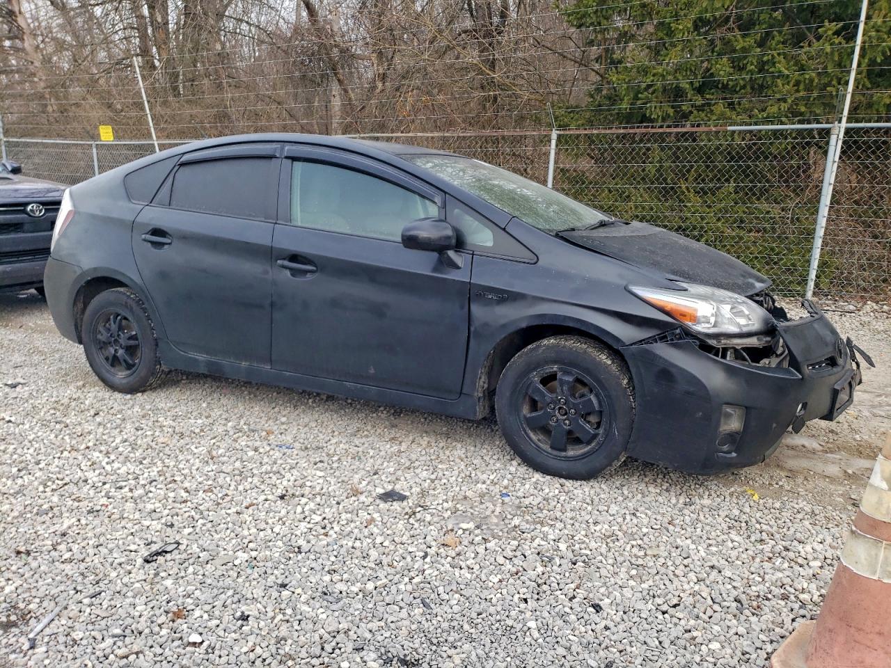 2011 TOYOTA PRIUS photo 10