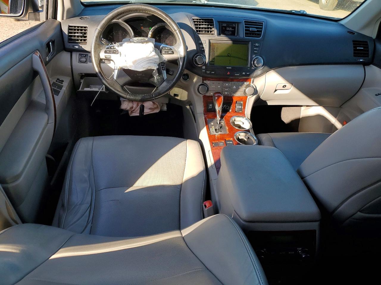 2012 TOYOTA HIGHLANDER LIMITED photo 8