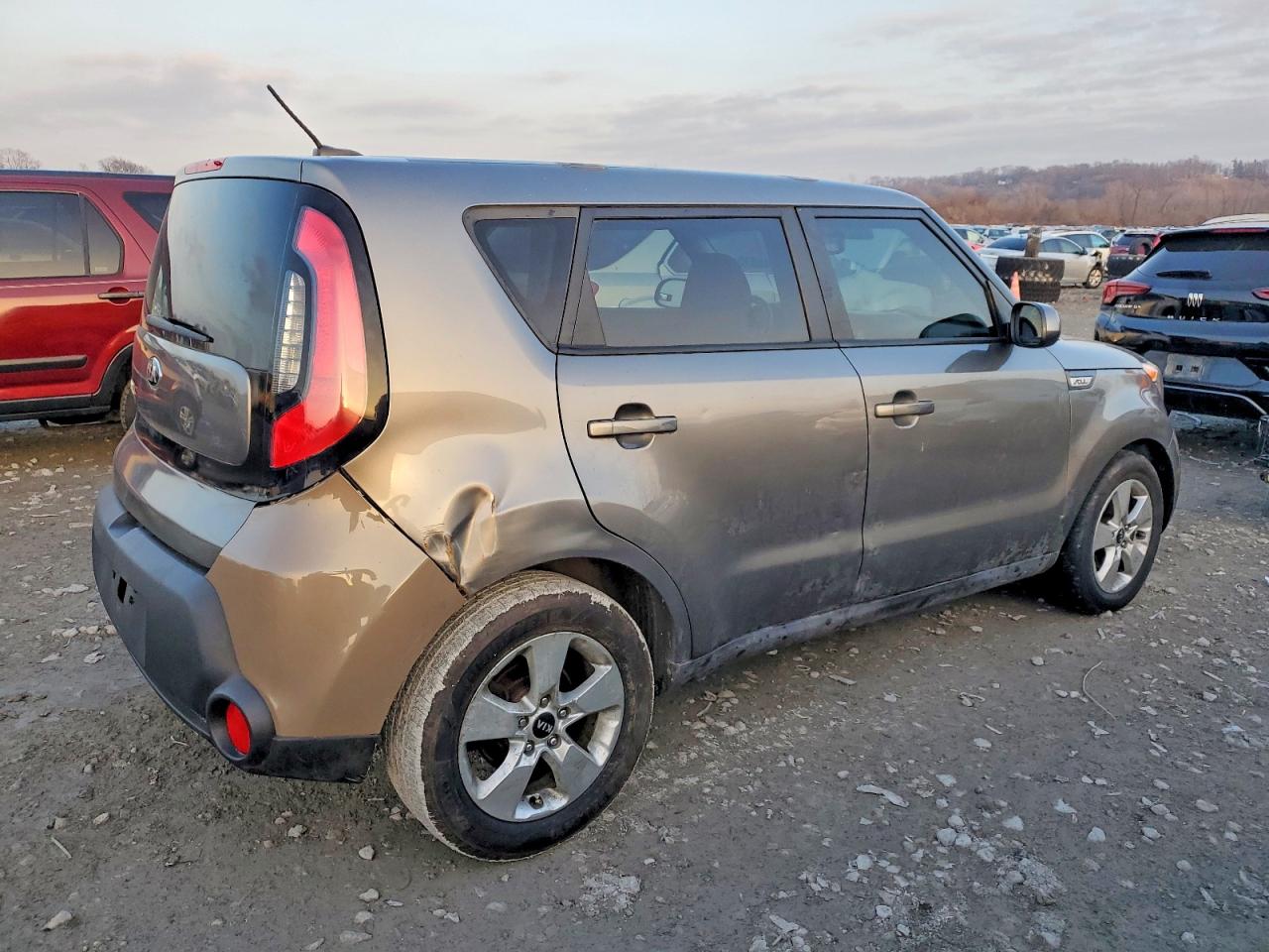 2017 KIA SOUL photo 3
