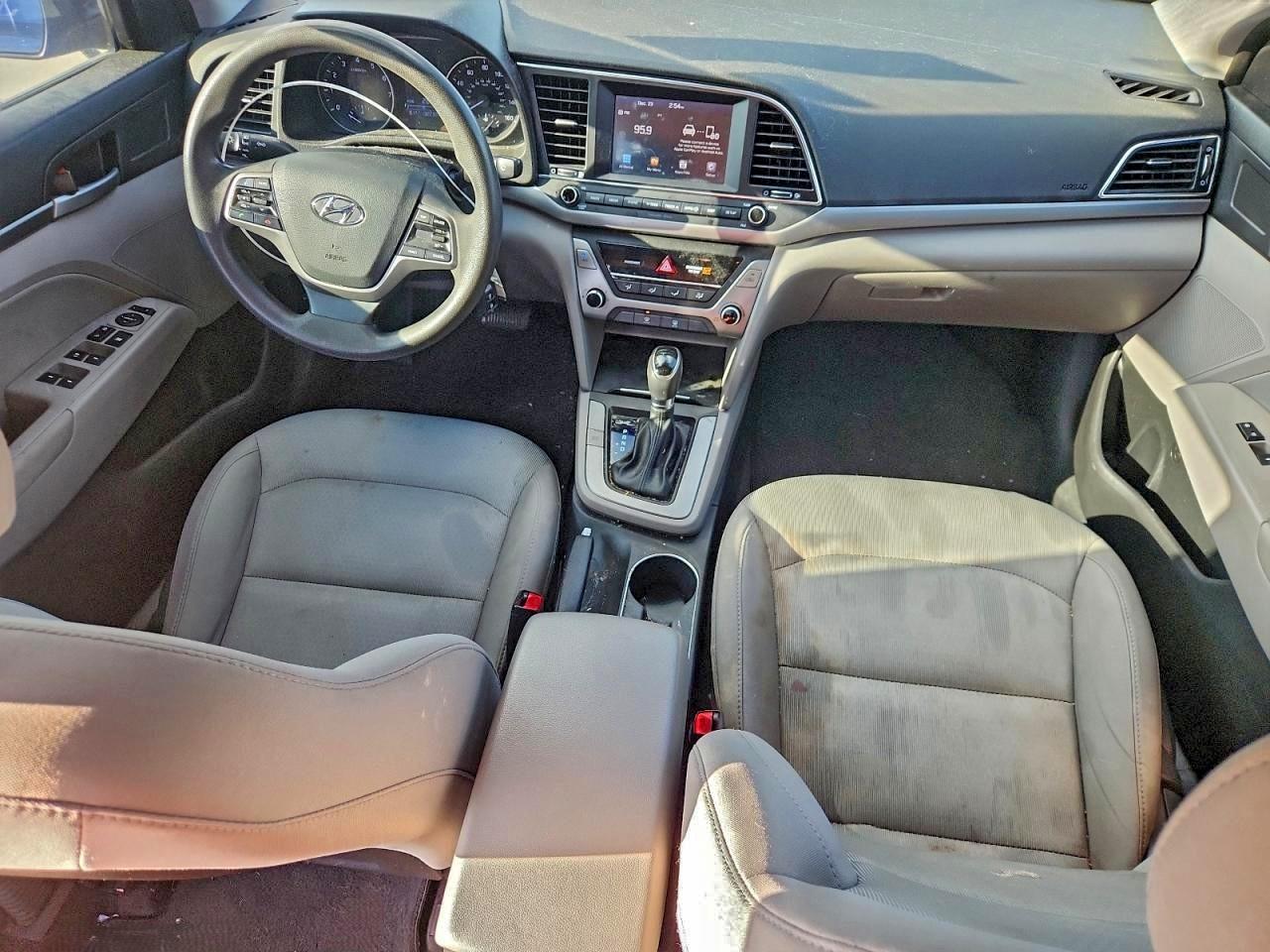2017 HYUNDAI ELANTRA SE photo 22