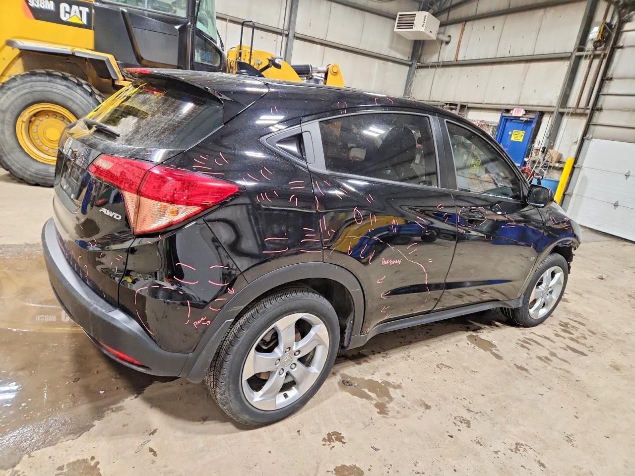 2016 HONDA HR-V LX photo 3