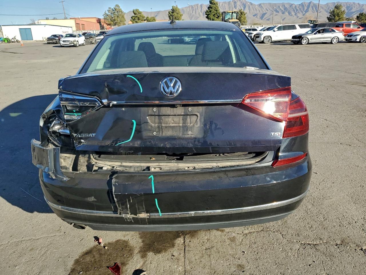 2017 VOLKSWAGEN PASSAT S photo 16