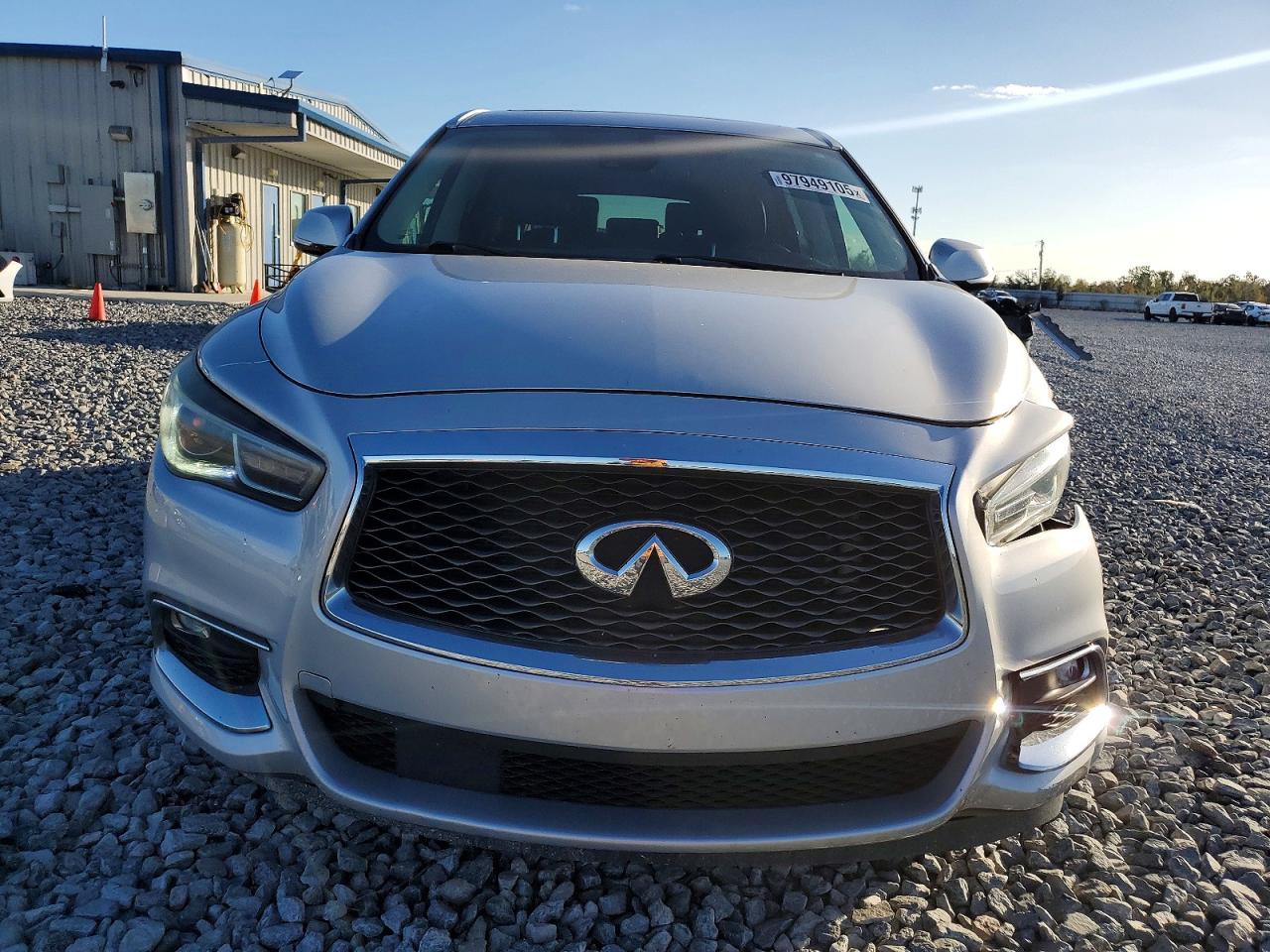 2020 INFINITI QX60 LUXE photo 9