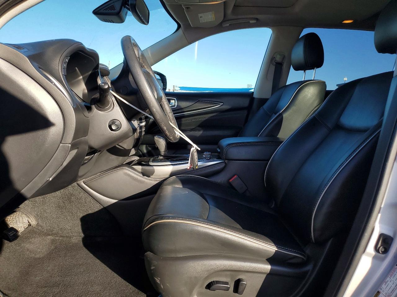2020 INFINITI QX60 LUXE photo 13