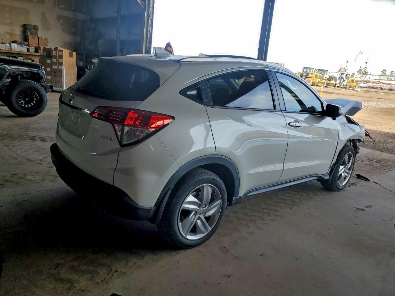2019 HONDA HR-V EX photo 5